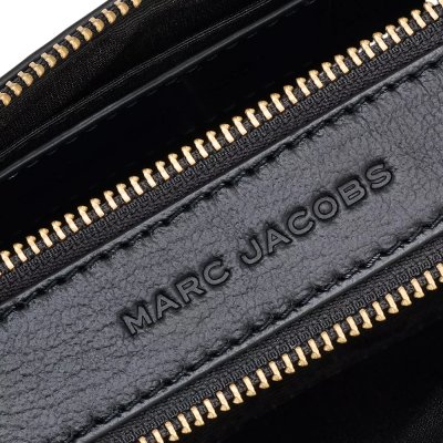 THE COW HAIRCALF SNAPSHOT